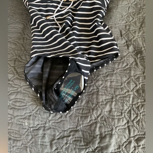 Sealevel Charmarel Lace-Up Stripe Black One-Piece Swimsuit Size 4 - Picture 4 of 5